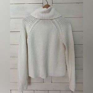 3 for $9!😎 Off white warm turtleneck sweater